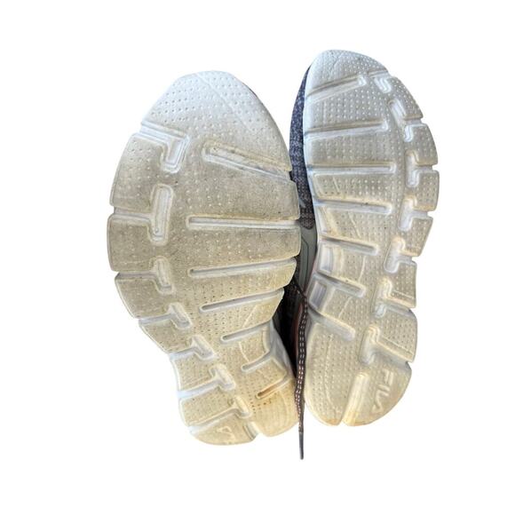 Fila Gray with coral Cool Max, women's size 9 - Picture 5 of 8